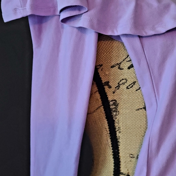 Rue 21 size Small fitted long sleeve Bodysuit Color purple in like new condition - Picture 4 of 6